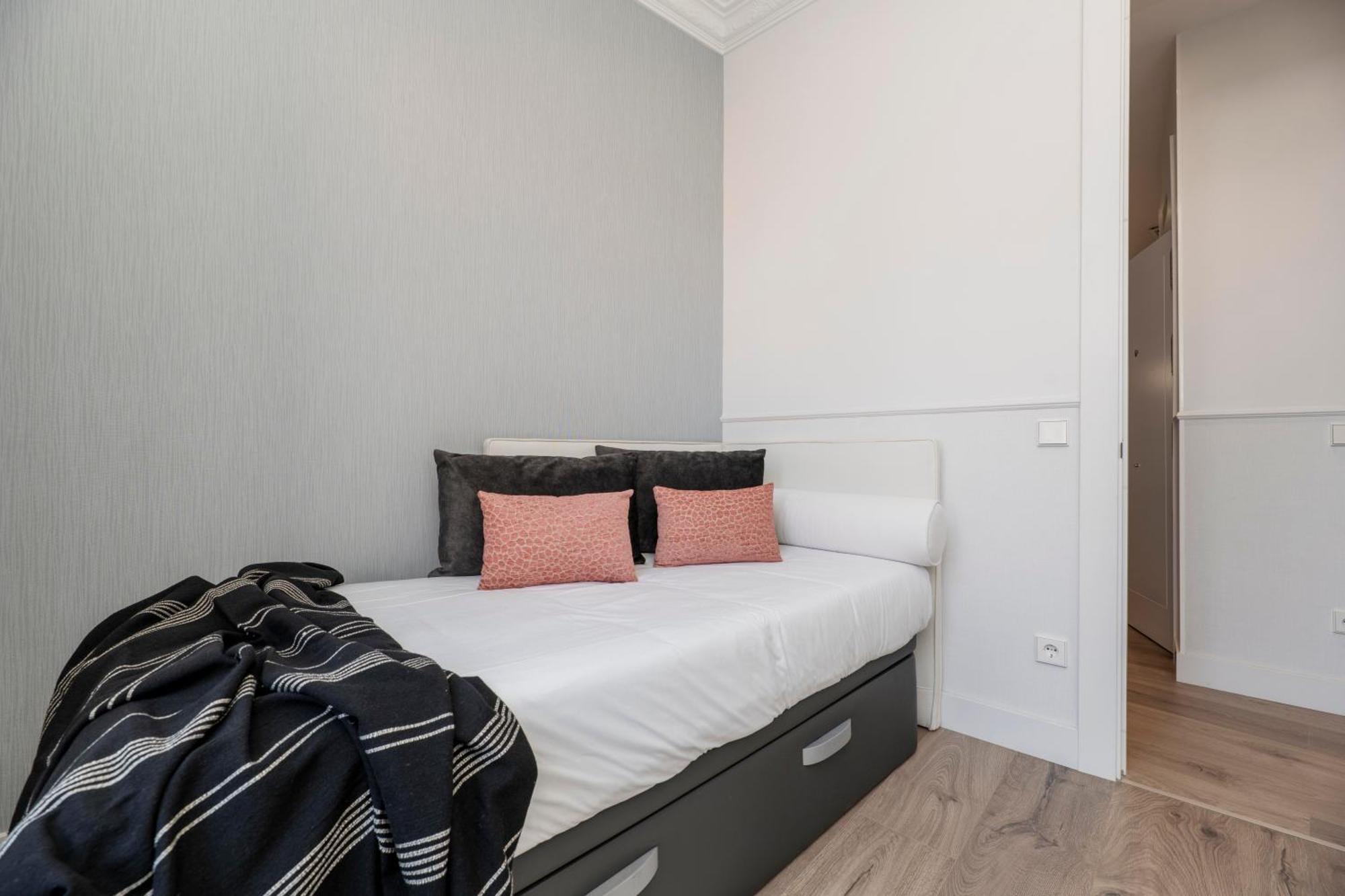 Madrid 1915 Private Suites Chambre photo